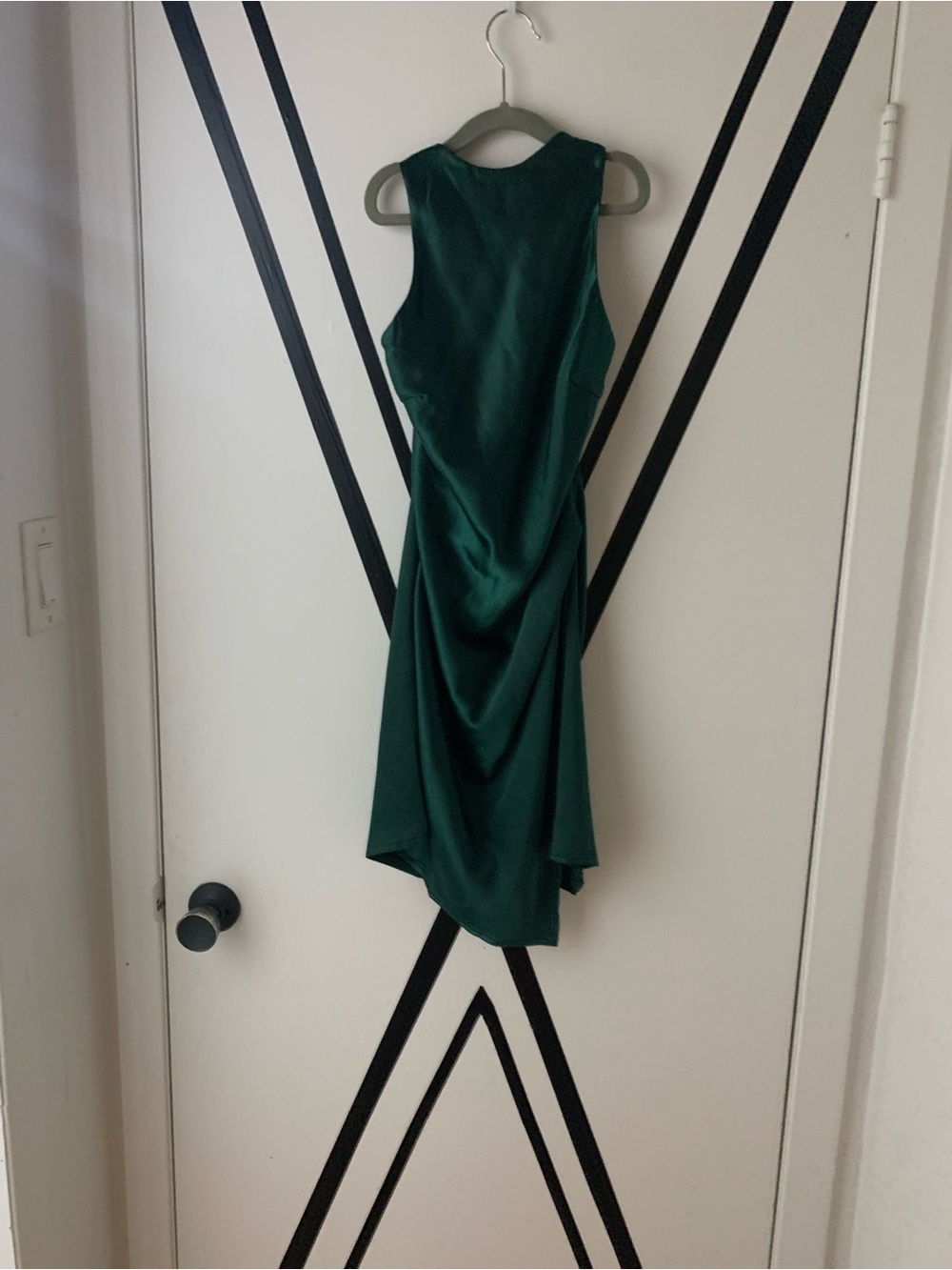Elegant Backless Evening Dress in Deep Green